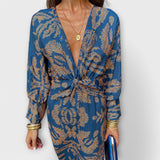 Vestido elegante com mangas longas