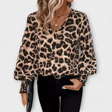 Blusa elegante com estampa de onça