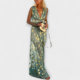 Vestido fluido com decote em V e detalhes em paetês