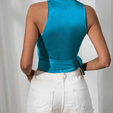 Florentia - Elegante Top Sem Mangas com Decote Halter e Cinto