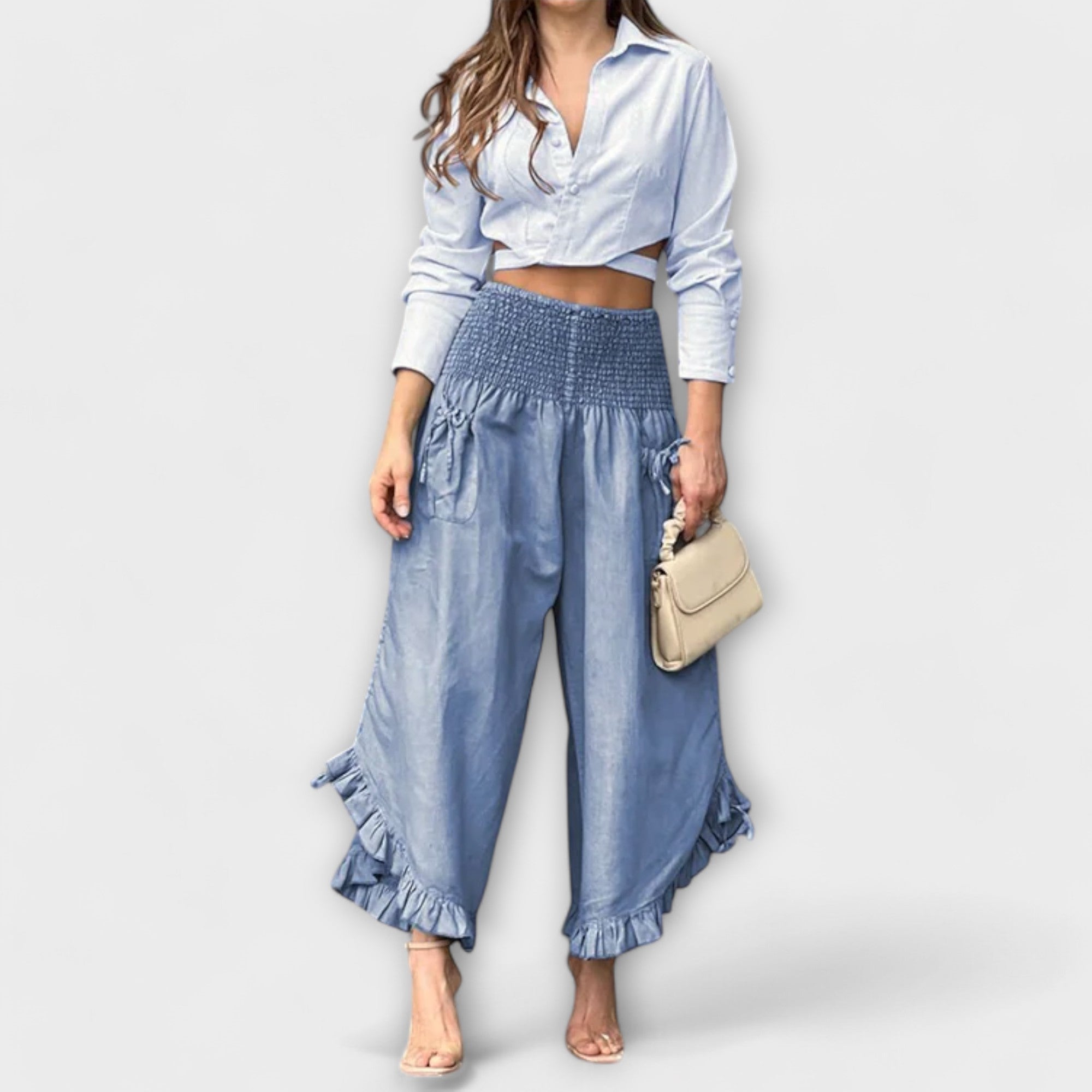 Calça de linho solta com pregas modernas