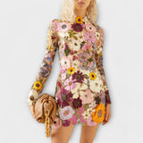 Vestido com padrão de flores 3D