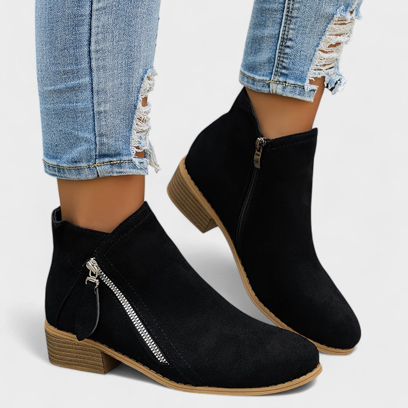 Botas Emma Azul Claro em Camurça com Cano Baixo