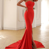 Vestido Longo Preto com Decote Coração