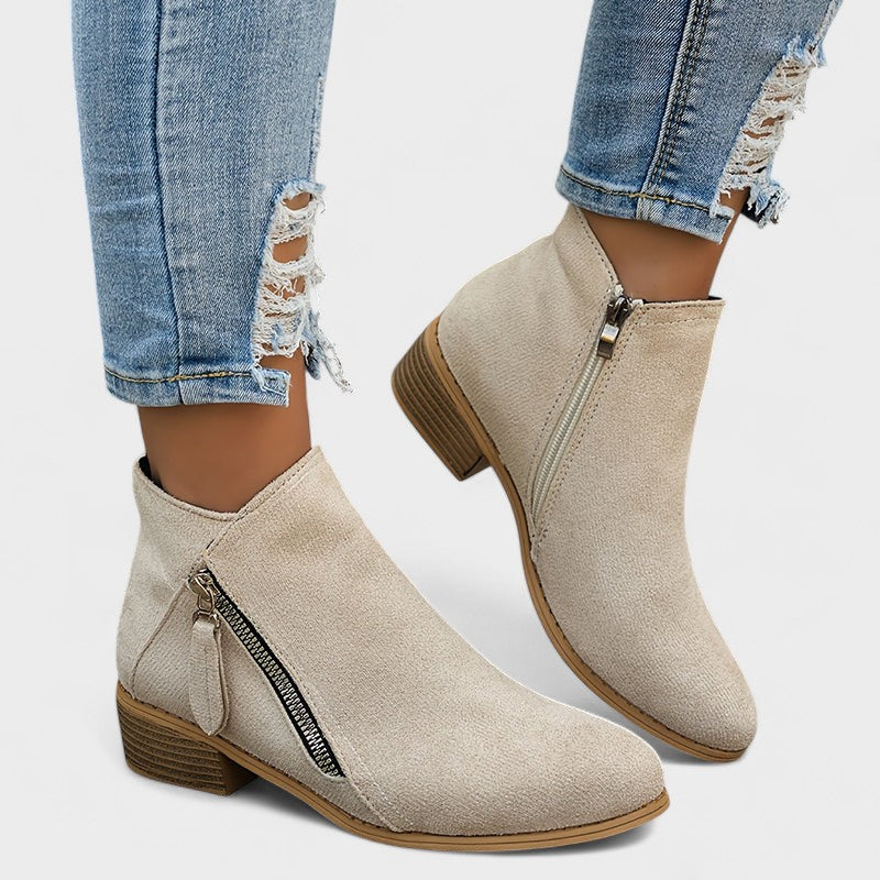 Botas Emma Azul Claro em Camurça com Cano Baixo