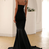 Vestido Longo Preto com Decote Coração