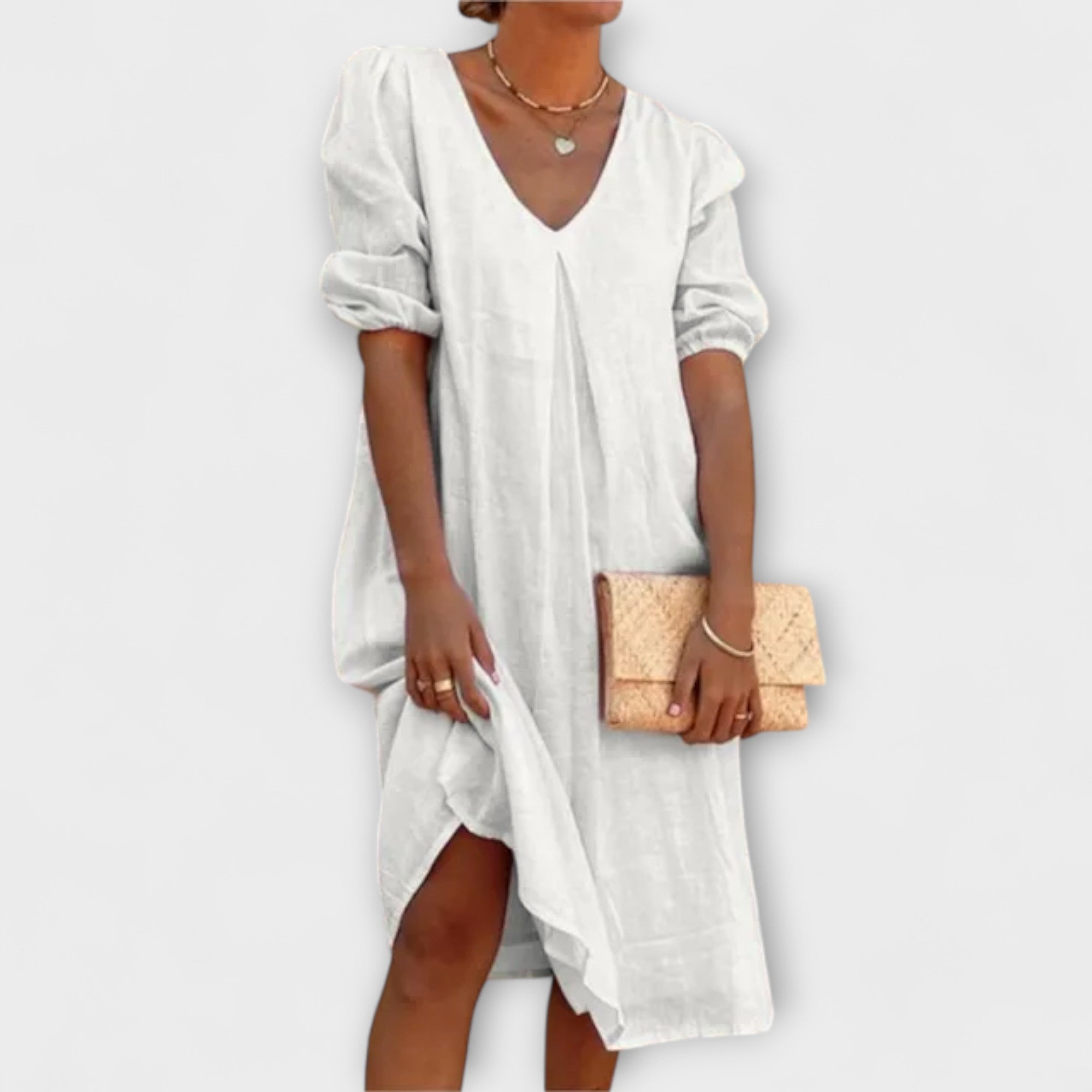 Vestido de verão elegante com detalhes de crochê