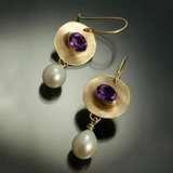 Brincos Vintage Dourados com Zircônia Roxa e Pérola