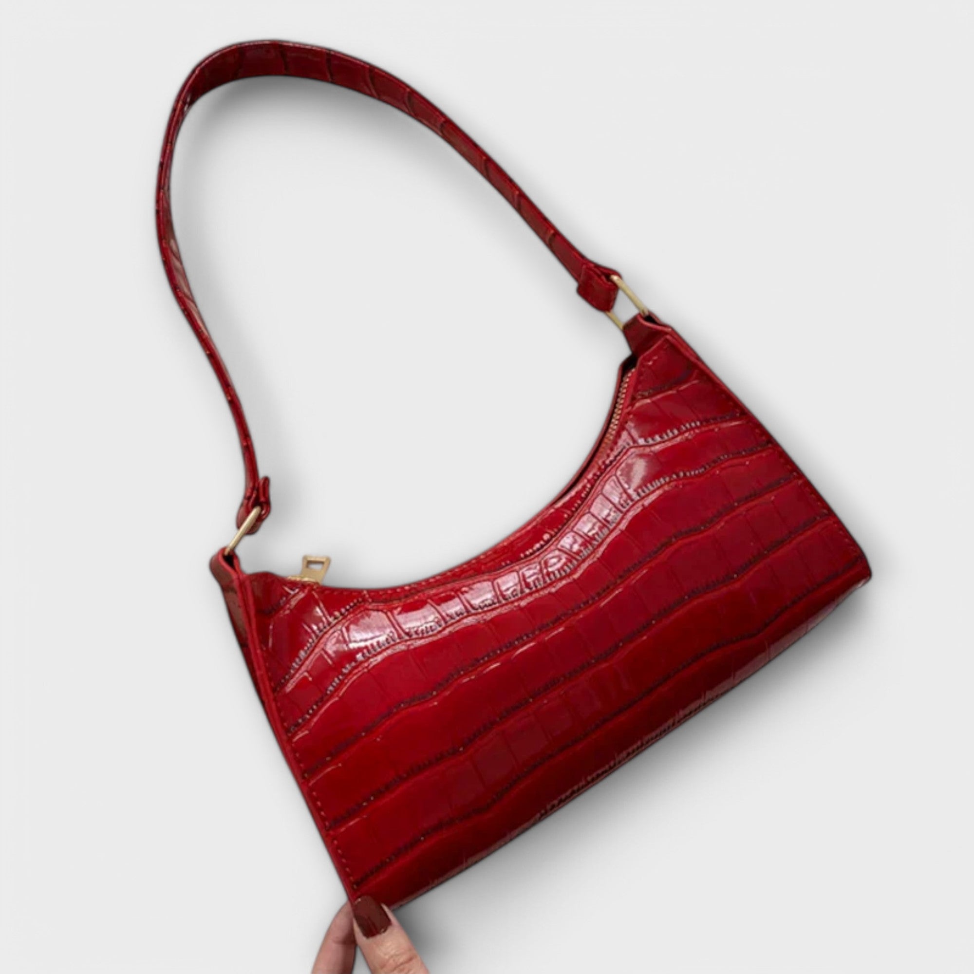 Eline. Bolsa de Couro Brilhante