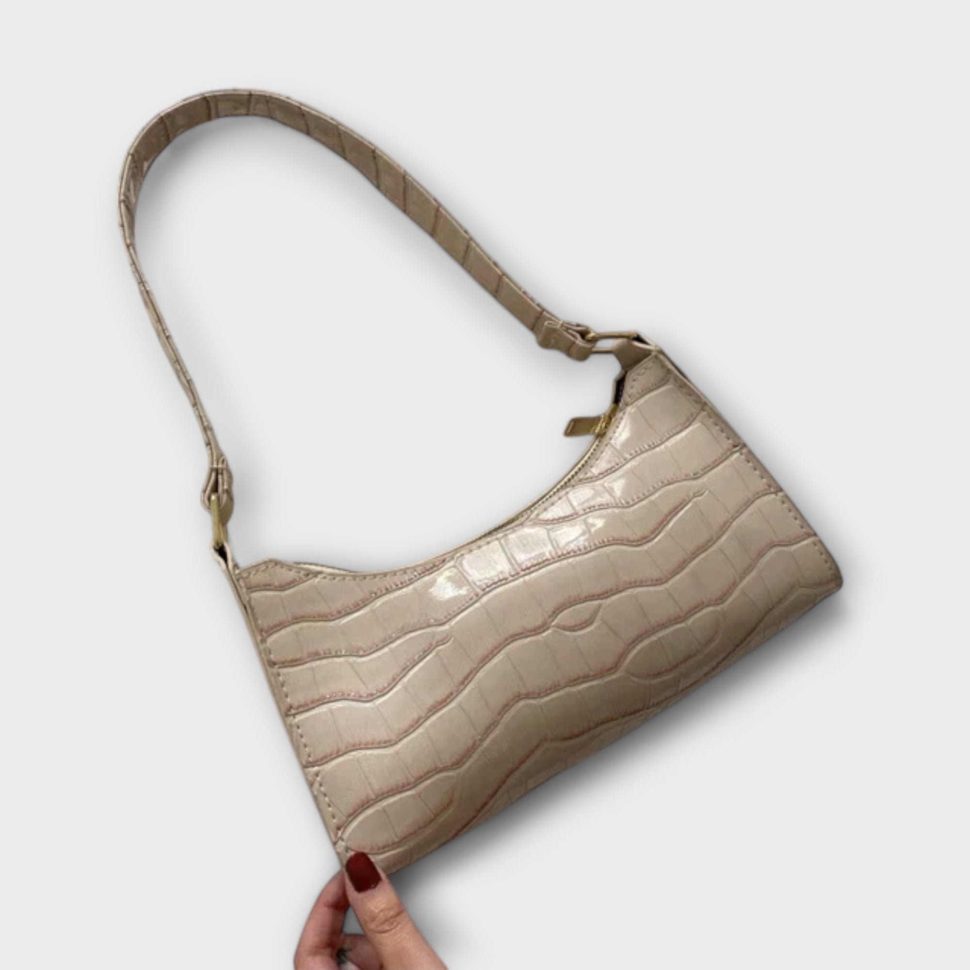 Eline. Bolsa de Couro Brilhante