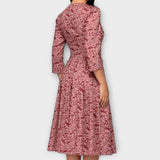 Vestido elegante na altura do joelho