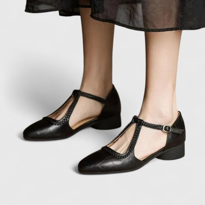 Delphine | Sandálias Planas Elegantes