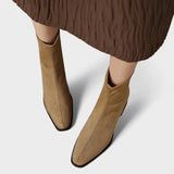 Botas Olivia estilo atemporal