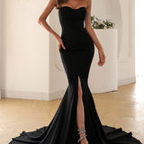 Vestido Longo Preto com Decote Coração