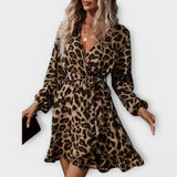 Vestido estiloso com estampa de onça