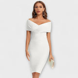 Vestido elegante com decote em V