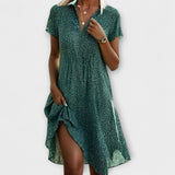 Sofia - Vestido de Verão Fluido com Look Atemporal