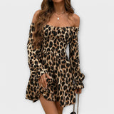 Vestido encantador com estampa de onça