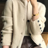 Casaco de malha Aurora — elegância que aquece