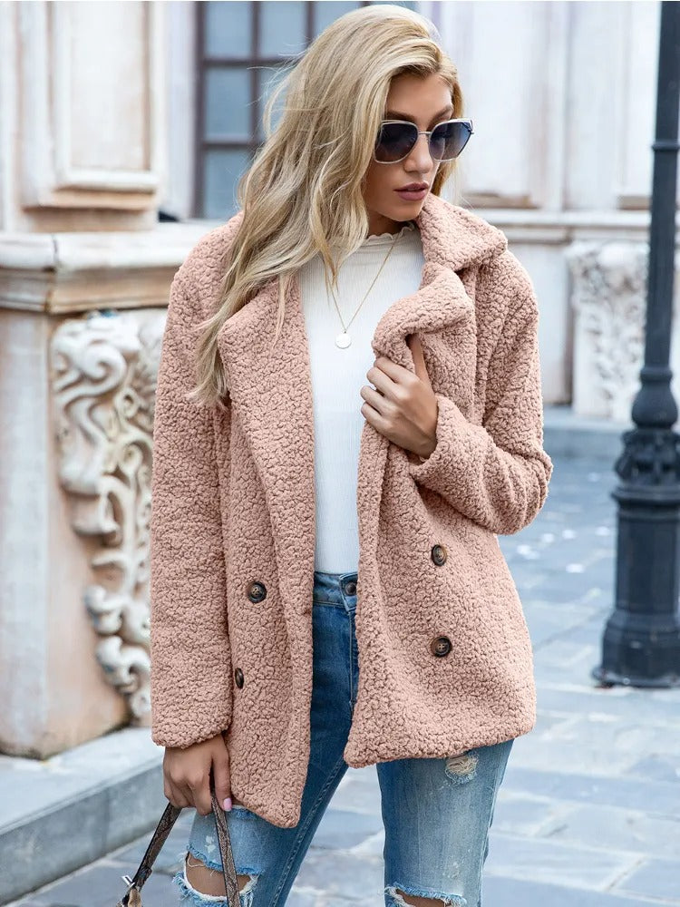 Casaco Teddy Chic – Conforto irresistível com elegância urbana
