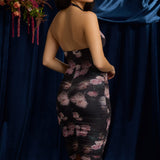 Vestido Midi com Decote em U e Pregas em Preto com Estampa Floral