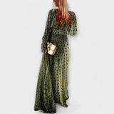 Elegante vestido longo com estampa de bolinhas